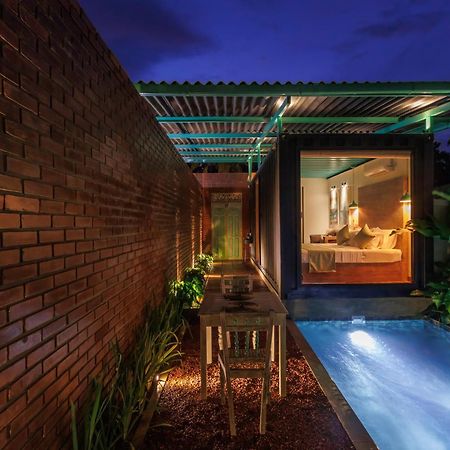 Container Villa Luxury Collection Weliweriya Exteriör bild