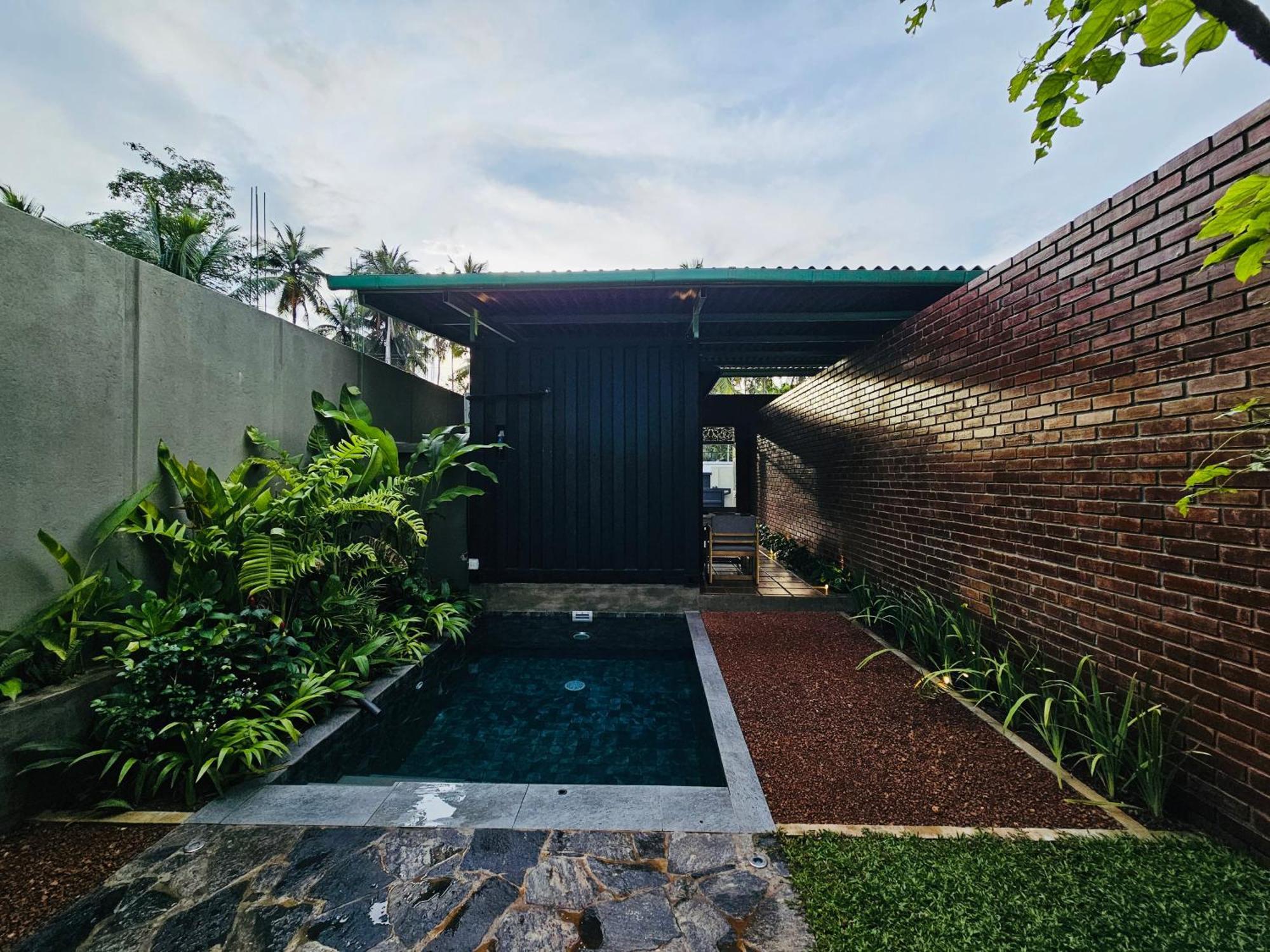 Container Villa Luxury Collection Weliweriya Exteriör bild